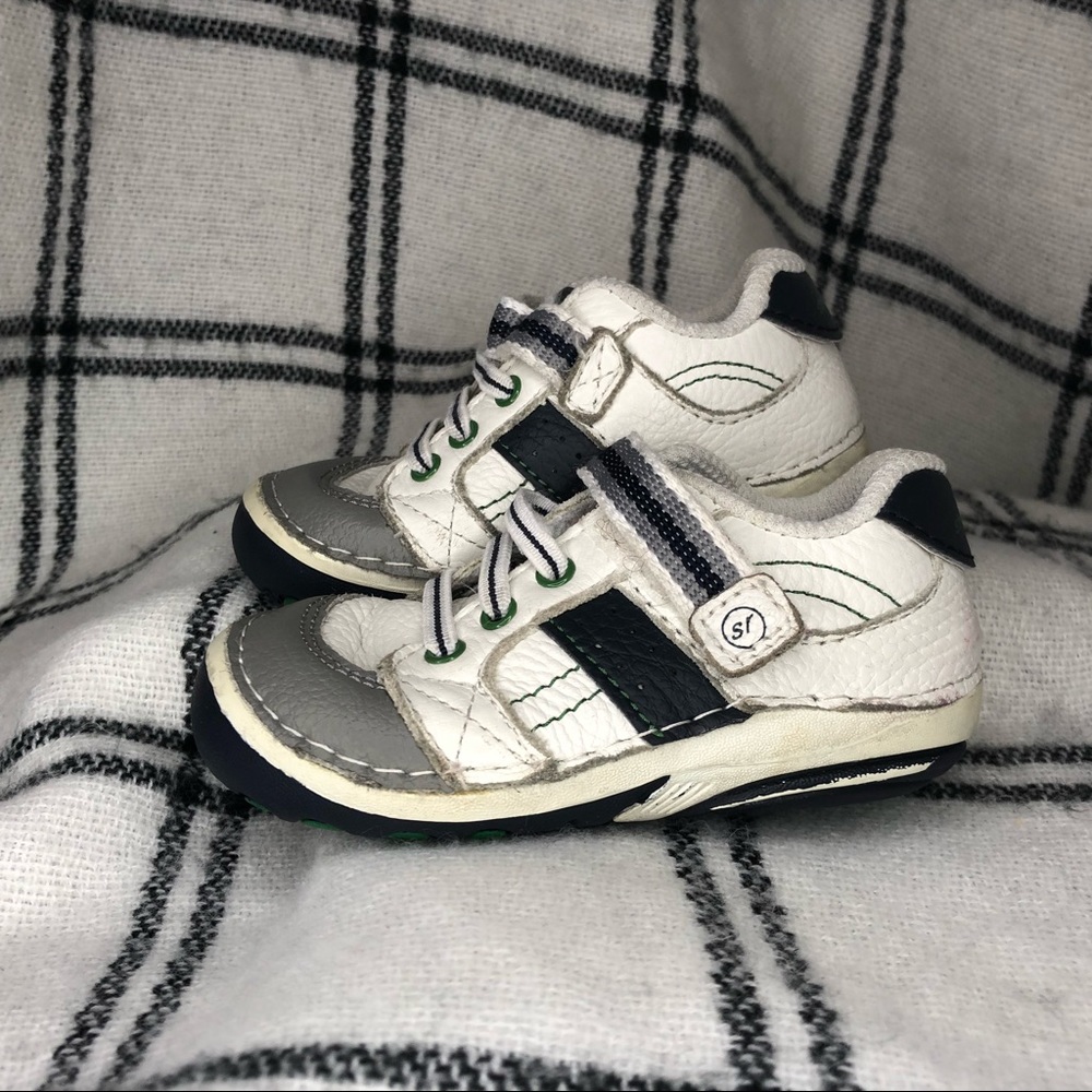 Stride Rite Size 4.5 Boys Walking Shoes White Blue Green Sneakers Toddler
